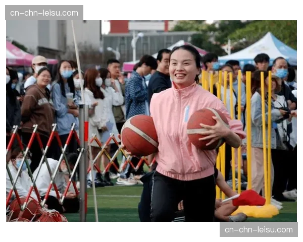 特写:残疾人坐式排球国家队公开训练日,队员展示非凡毅力 特写:残疾人坐式排球国家队公开训练日,队员展示非凡毅力