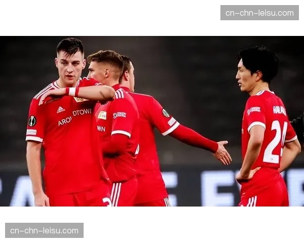 柏林联合主场启用新照明系统，为夜场比赛提供更好视觉效果